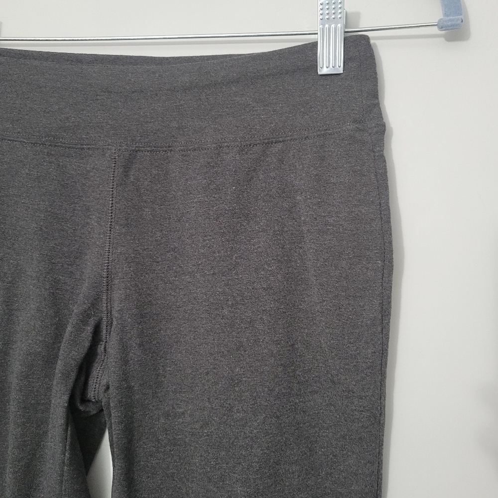 Gap Gapfit Charcoal Gray Cropped Athletic Leggings - Picture 2 of 8